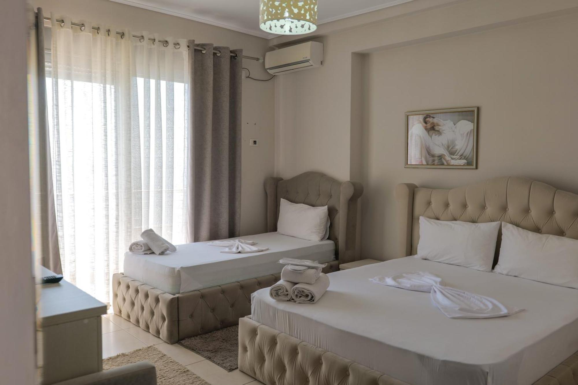 Hotel Sunrays